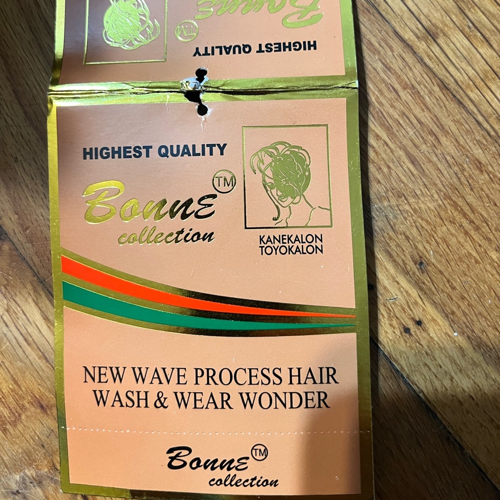 Afro Wig - Picture 6 of 7